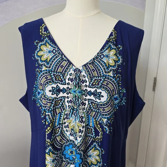 Liz Lange | 2X | Blue Paisley Sleeveless Maxi - Picture 2 of 7
